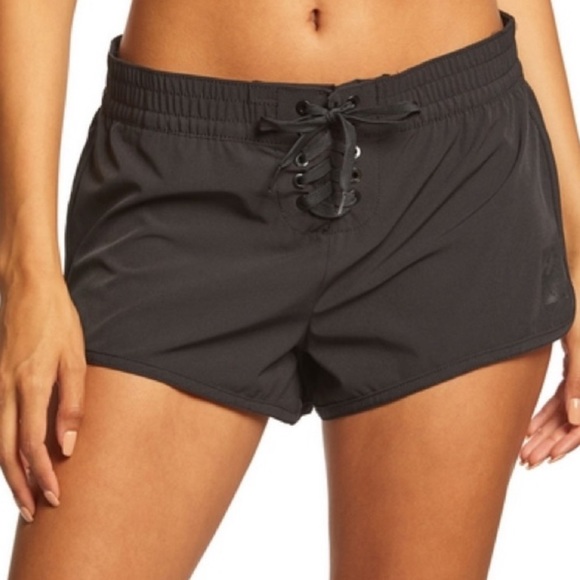 π₯π₯BILLABONG - SS LACE UP VOLLEY SHORTSπ₯π₯ - Picture 5 of 7